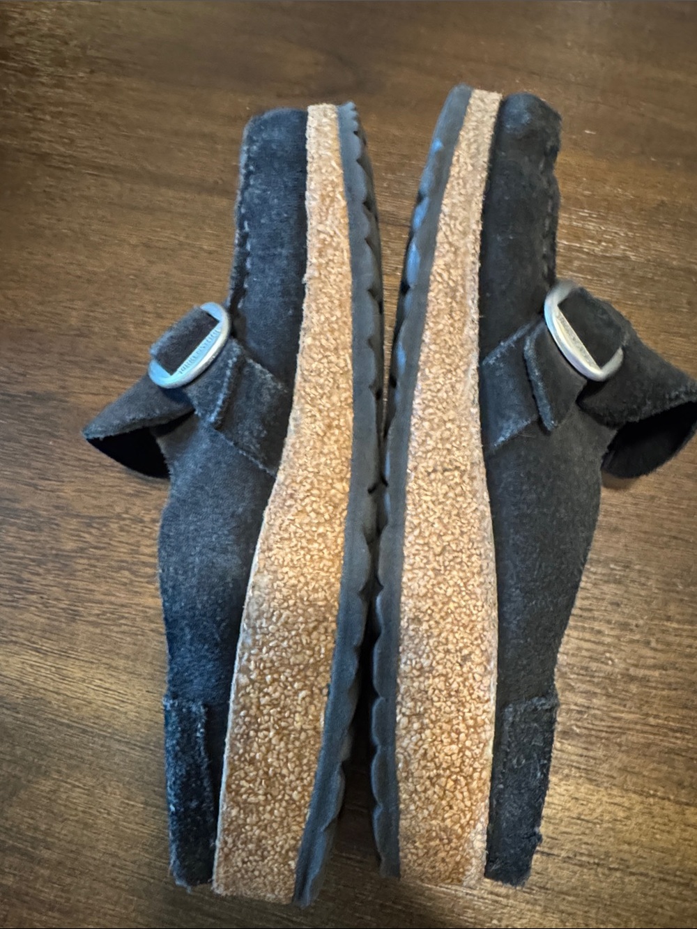 EUC Birkenstock Buckley black suede clogs